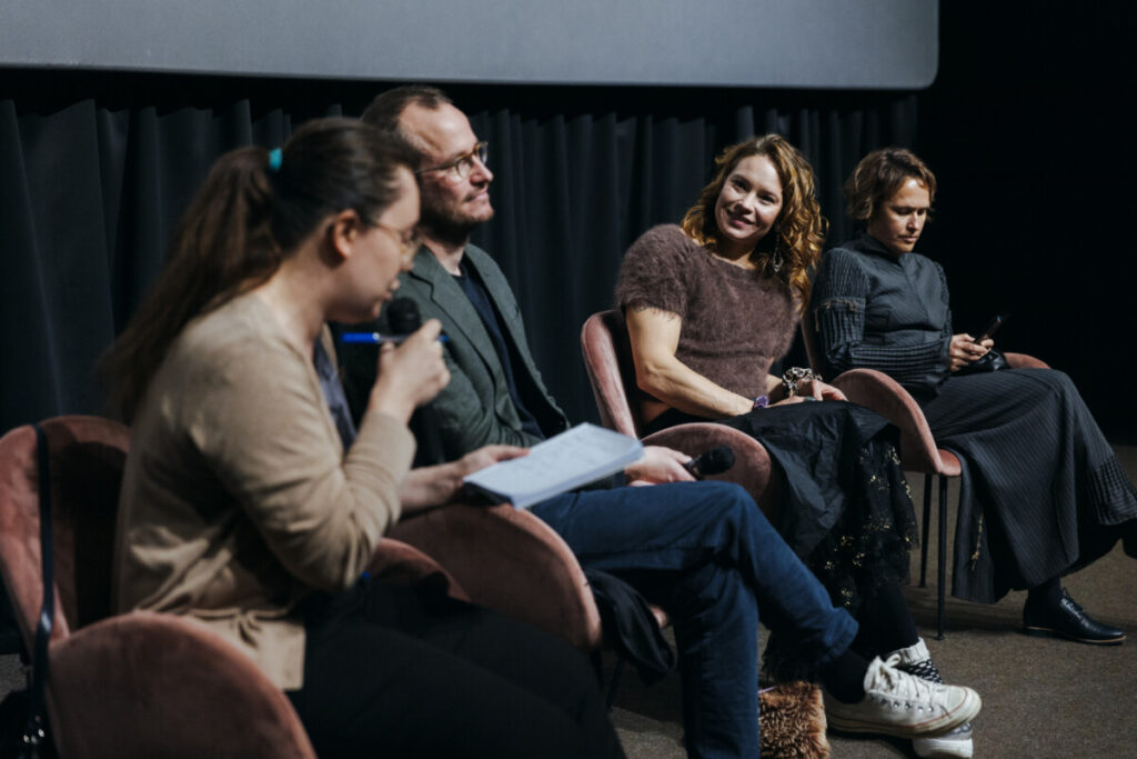 В  Санкт-Петербурге прошла премьера драмы "Купе номер 6", получившей Гран-при в Каннах