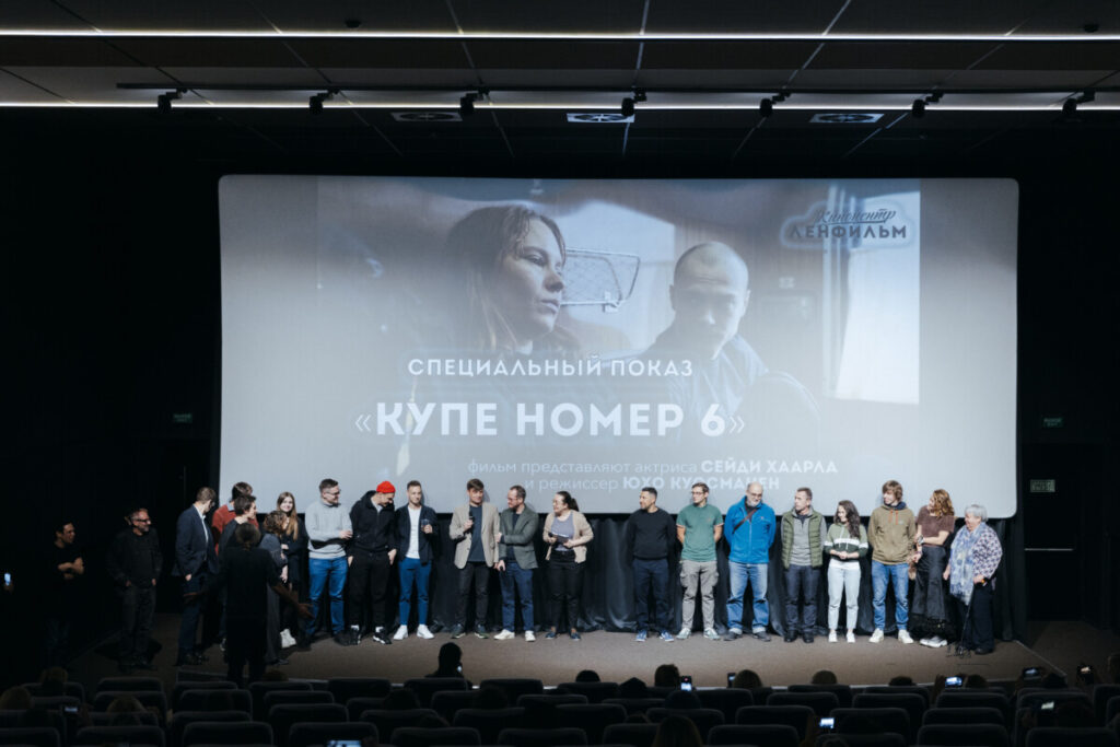 В  Санкт-Петербурге прошла премьера драмы "Купе номер 6", получившей Гран-при в Каннах